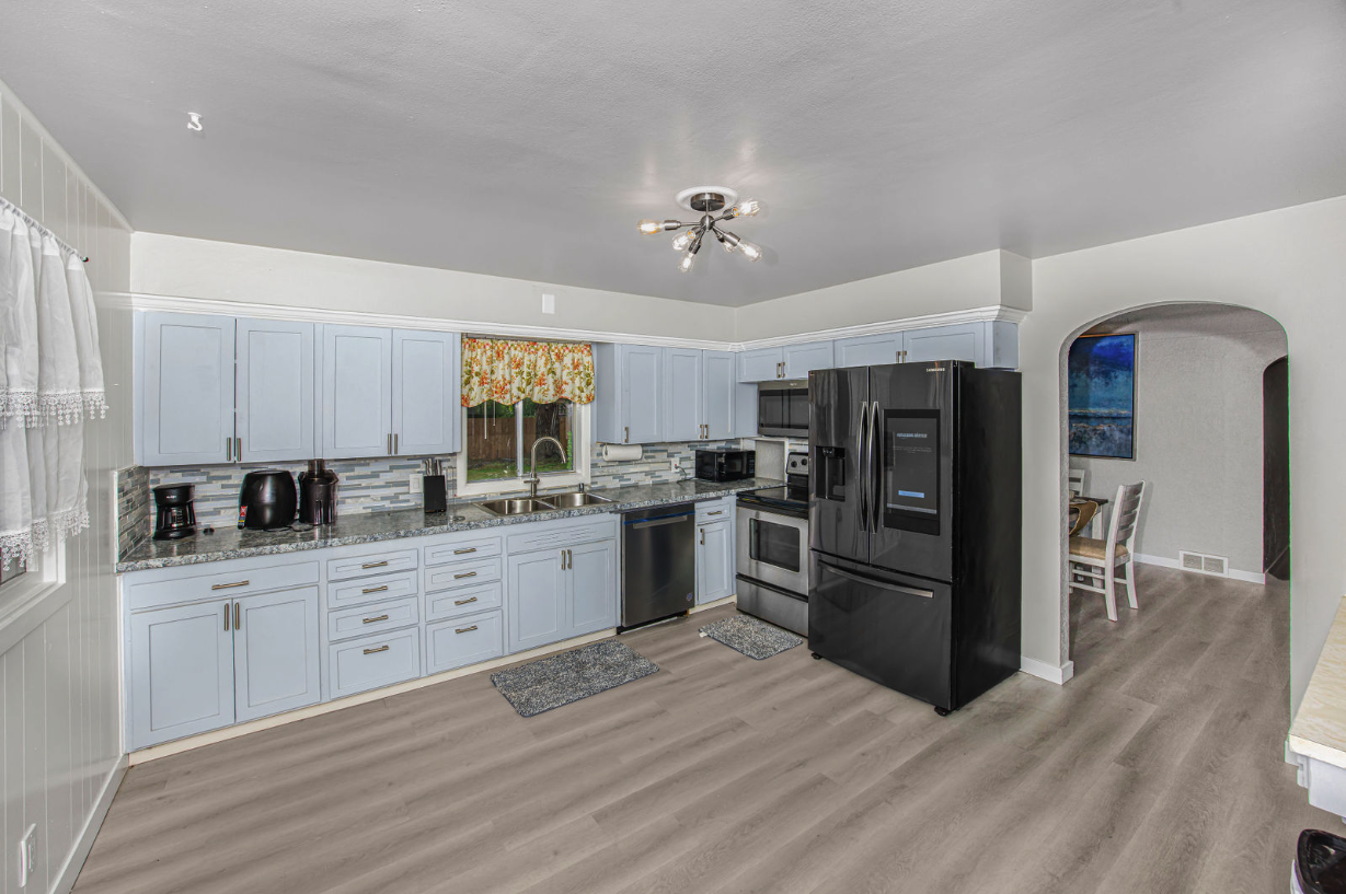 Fully equipped kitchen